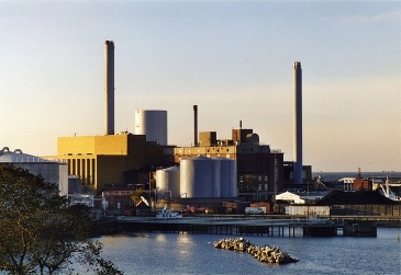 La centrale de cogénération de Cofely GDF-SUEZ, Bio Cogelyo Normandie (BCN) a été achevée par AET en 2012.